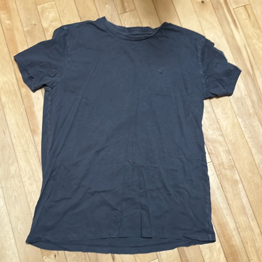 American eagle tshirt